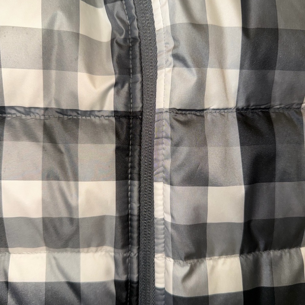 Lands' End Women's Checkered Puffer Vest in Black and Gray - Picture 8 of 9